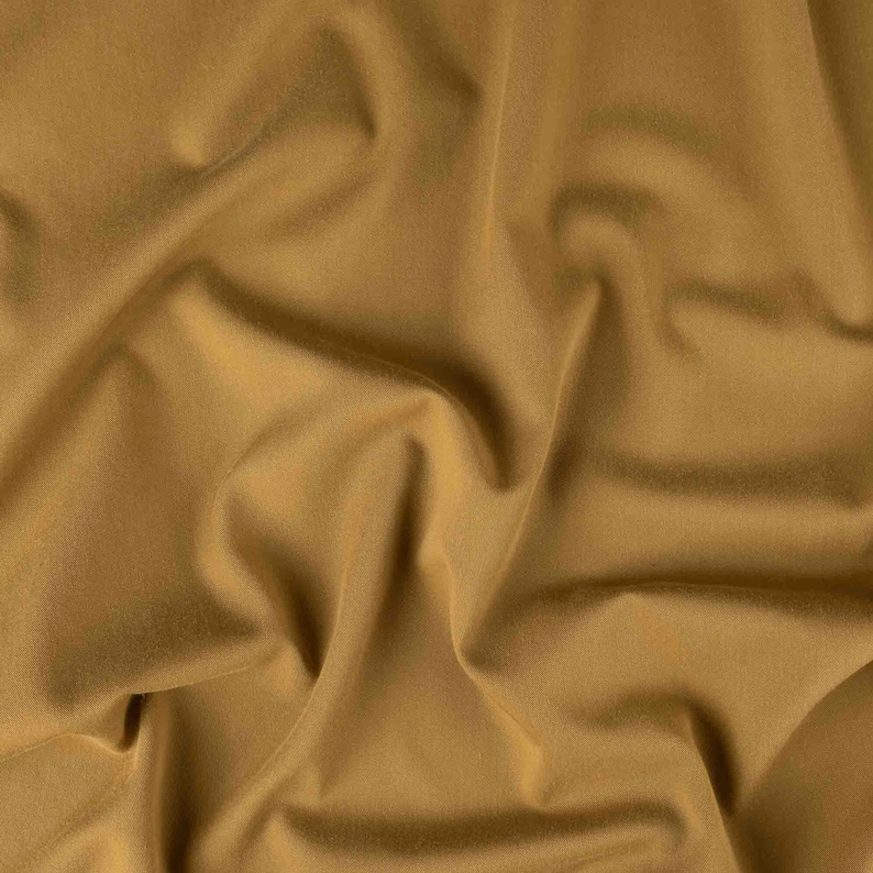 Tela de gabardina de sarga Tencel en color oro cardamomo, 62" de ancho, 5,85 oz imagen 1