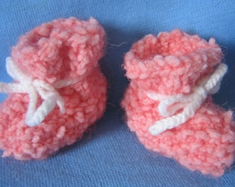Chaussons rose en laine toute douce pour bébé
