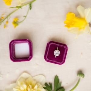Boîte d’alliance violette, boîte à bagues mauve pour cérémonie de mariage, cadeau de fiançailles personnalisé pour future mariée