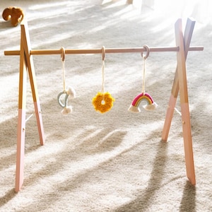 Suporte de academia de madeira ecológica de alta qualidade para bebês, academia de atividades, academia de jogos artesanal, academia de jogos natural Montessori, academia de jogos para bebês dobrável, estrutura e brinquedos