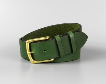 Personalized handmade 40mm wide green full-grain leather mens belt "Hunter" with free personalization and minimalist gift box