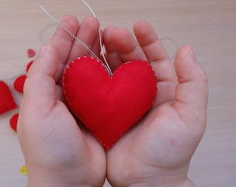 Felt hearts, Pocket heart, Red felt heart, Felt hearts SET of 10, Valentines Hearts, Christmas Tree Ornaments, Wedding Favors, Love hearts