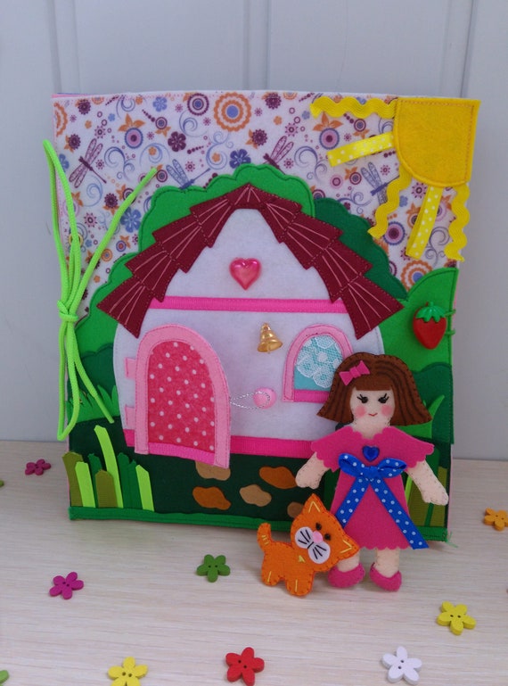 felt dollhouse