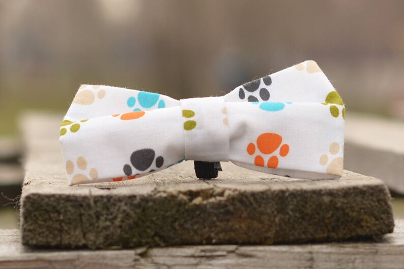 Paw print bow tie for collar Etsy