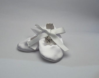 White satin ballet soft sole shoes with cotton sole, size Small