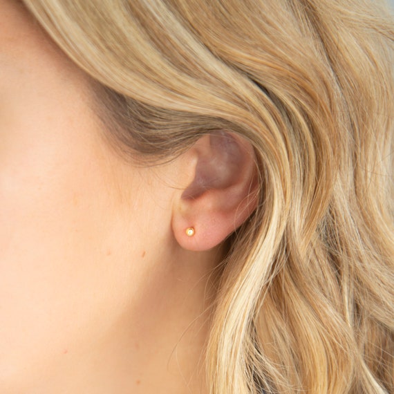 Buy Round Ball 5mm, 4mm, 3mm Solid Earrings, Beaded Studs, Gold Earrings,  Dainty Gold Earrings, Cartilage Earrings, Conch Studs, Minimalist Online in  India - Etsy