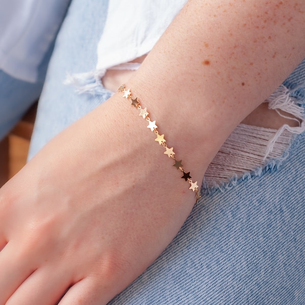 Star Bracelet, Gold Sparkly chain, Constellation Bracelet, Graduation, Teen Christmas Gift, Gold layering Bracelet