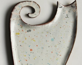 Handmade Ceramic Sleepy Cat Ring Dish – Stoneware Trinket Tray