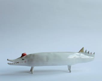 眠そうなワニのボウル - 陶器のボウル、プランター
