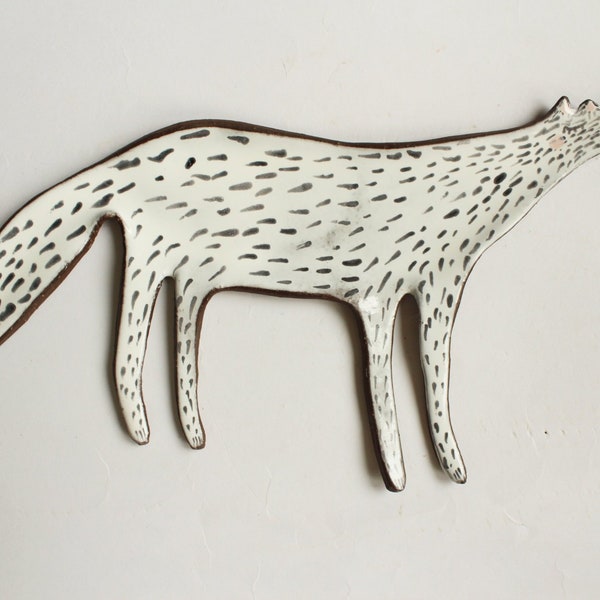 Handgemachte Keramik Wolf Schale / Schmucktablett aus Steingut