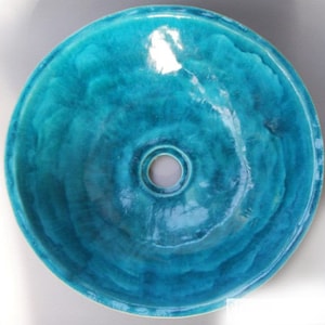 Évier de dessus de table turquoise - lavabo en céramique, évier de salle de bains, évier en céramique fait main, fait sur commande