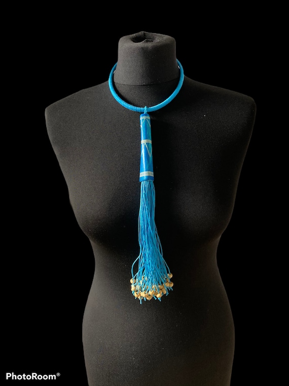 Statement jewellery shop and accessories