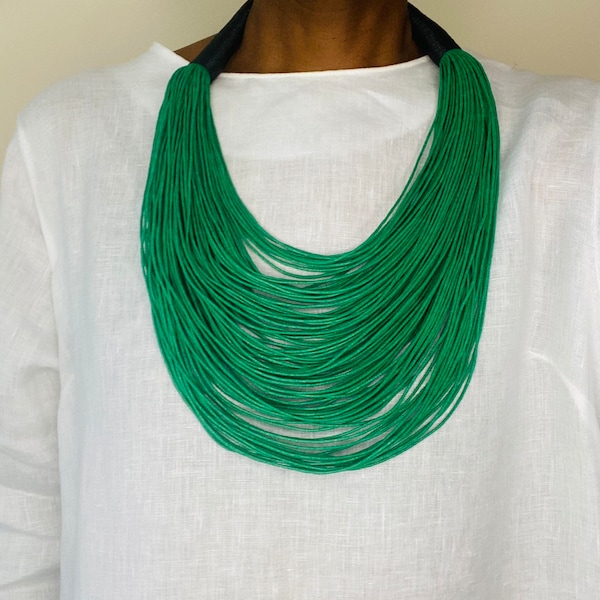 Collier de guerrier africain CATALONE, collier pour femme, gros bijoux, collier vert, fait main, cadeau pour elle, cadeau