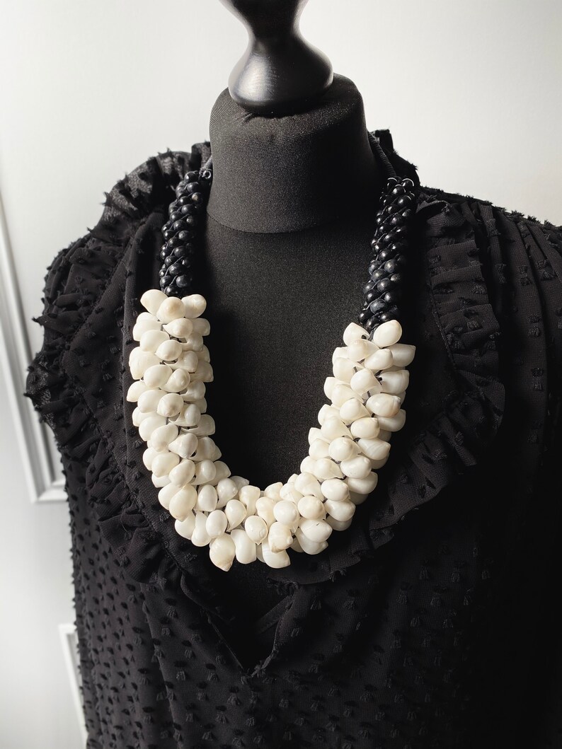 adjustable necklace,statement necklace clustered necklace SASSY Wood and Shell necklace .Handmade necklace chunky boho necklace,jewelry,