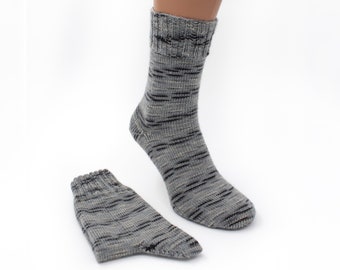Grey Hand Knitted Wool Socks, Warm Handmade socks, Unisex slipper socks, Women knit slipper, Men knit slipper Active