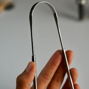 Tongue Scraper | Stainless Steel | Oral Health | Tongue Cleaner | Eco Friendly | Sustainable | Zero Waste | Plastic Free