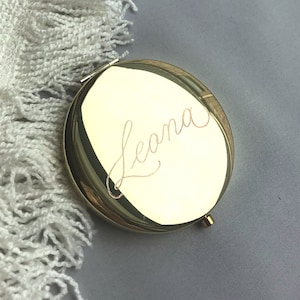 Calligraphy Engraved Compact Mirror Gold - Gift for Mom, Sister, Best Friend, Bridesmaids, Bachelorette, Personalized, Mother's Day Gift