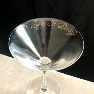 Copa de Martini Sucio &quot;Me gusta&quot;, regalo para dama de honor, regalo de Navidad para ella, regalo de broma, regalo de vacaciones NSFW, copa de Martini Sucio grabada para despedida de soltera
