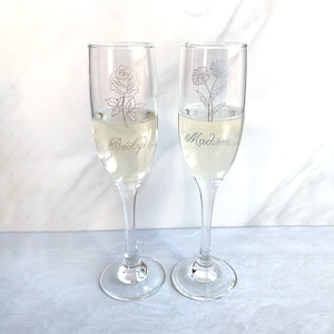 Personalized Birth Flower Champagne Glass Engraved Flute Glass Housewarming Gift New Home Custom Champagne Glass Christmas Gift Girlfriend