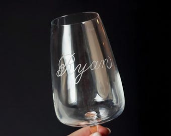 Gepersonaliseerde wijnglas Aangepast glaswerk Housewarming cadeau Nieuw huis cadeau voor haar Aangepast wijnglas verlovingscadeau paar wijnliefhebber cadeau