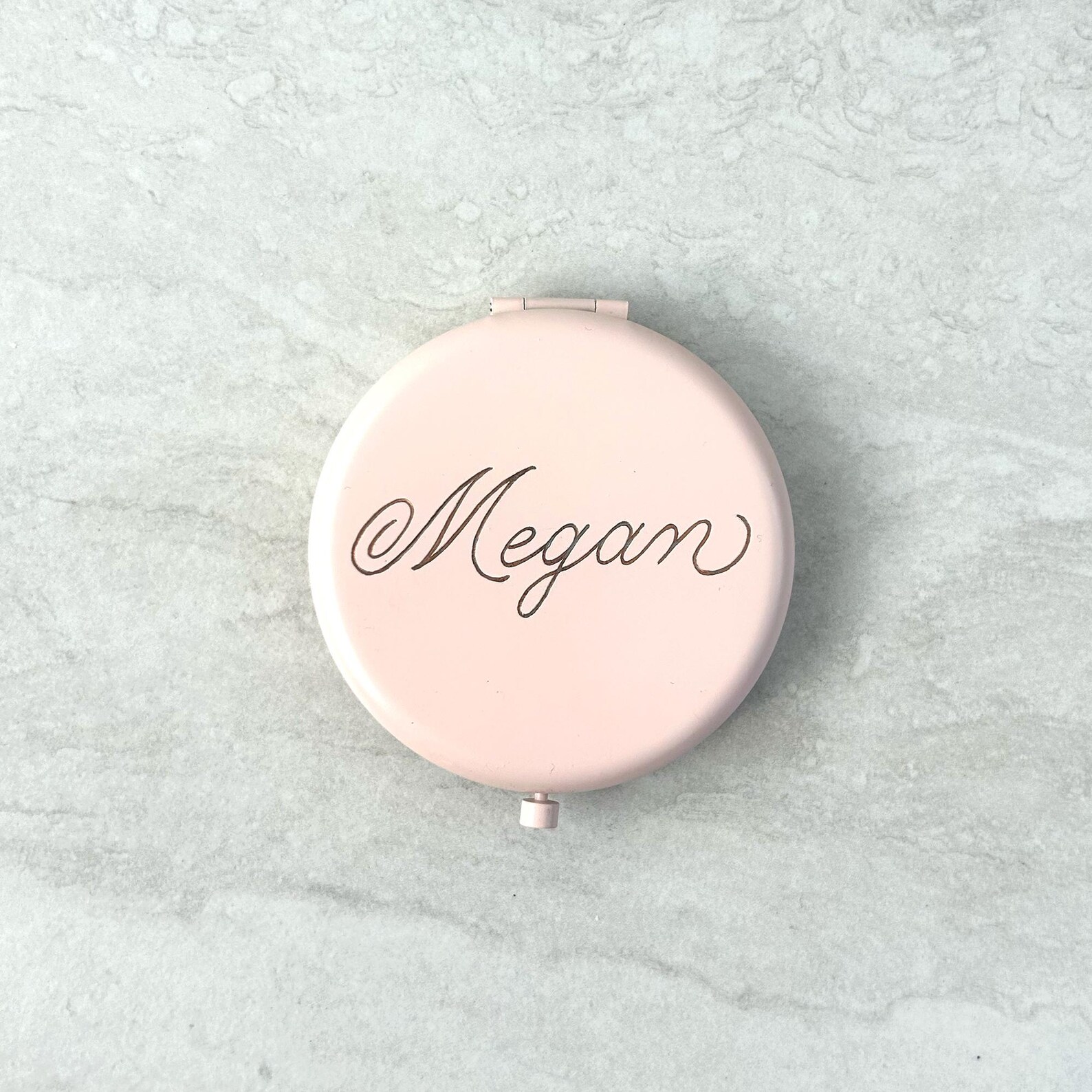 Personalized Compact Mirror: Engraved Calligraphy Pocket Mirror - Etsy