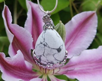 Purification Energy White Turquise Silver Teardrop Crystal Necklace