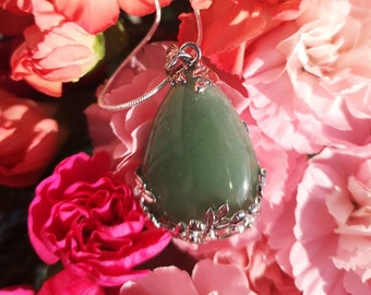 Friendship energy Green Aventurine crystal silver necklace