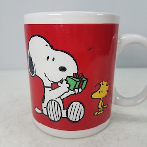 Vintage Peanuts Snoopy & Woodstock Christmas Mug 4&quot; Wrap Around