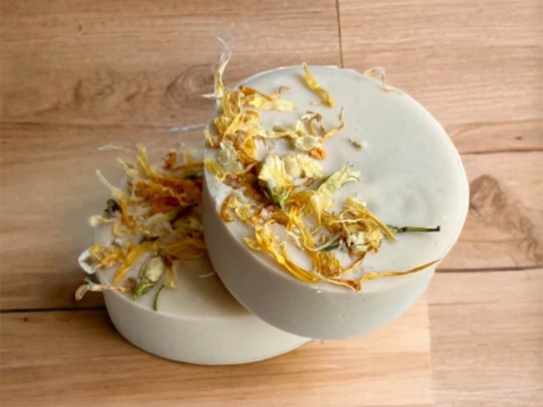 Puyoni Handmade Vegan Calendula & Honey Yogurt Feminine Hygiene Yoni Soap Bar / Vegan Yogurt