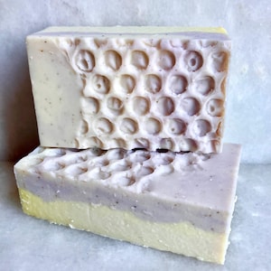 Relaxing Honey Lavender Cold Process Soap Bar / Lavender Soap / Honey Soap / Vegan Soap / Handmade Aromatic Lavender Soap Bar