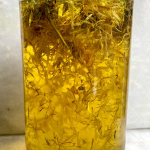Pu-Yoni Nectar Egyptian Calendula Yoni Oil / 1oz. 2oz. 4oz. Bottle Plant-Based Yoni Oil / Whole Plant Infused Calendula / Unscented Yoni Oil 2 oz