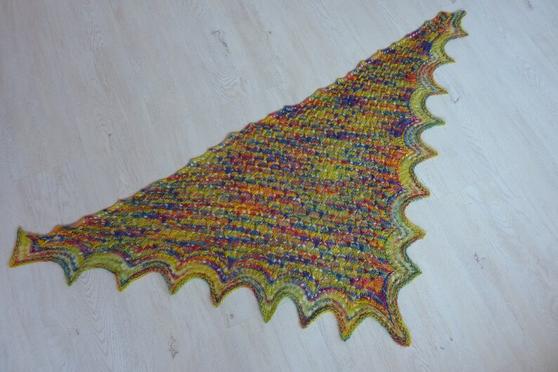 Knitting instructions for a shawl Irene image 2