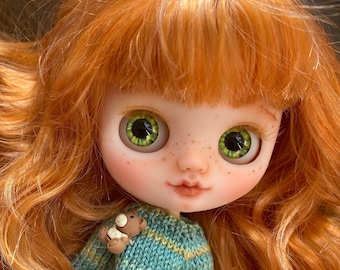 Odette, middle custom doll by Blythe di Pao