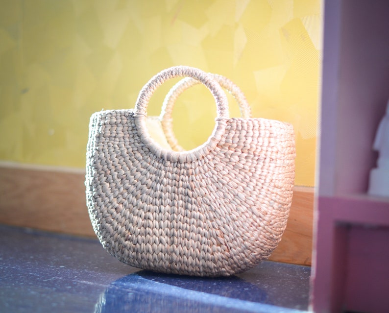 Small Straw bag cream lining Weaving seagrass top handle bag handmade bag boho bag straw purse image 6