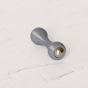 Rodillo antiestrés para nudillos, juguete antiestrés EDC, juguete sensorial de bolsillo para llevar a diario, spinner impreso en 3D, juguete antiestrés para escritorio, regalo para amigos. imagen 9