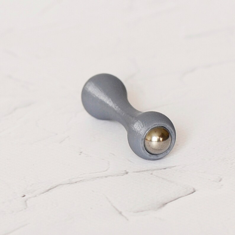 Rodillo antiestrés para nudillos, juguete antiestrés EDC, juguete sensorial de bolsillo para llevar a diario, spinner impreso en 3D, juguete antiestrés para escritorio, regalo para amigos. imagen 4