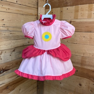 Peach Baby Princess, Peach Baby Dress. Super Mario Peach Princess. Baby ...