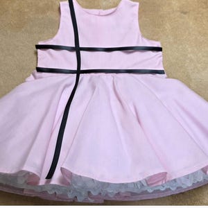 Plim Plim Inspired Baby Costume: Red Heart Birthday Dress imagem 4