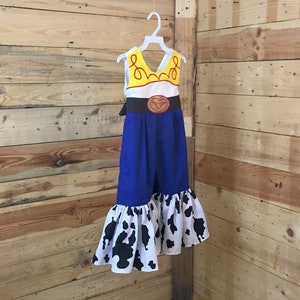 Jessie Baby Costume: Toy Story Inspired Jumpsuit Bild 9