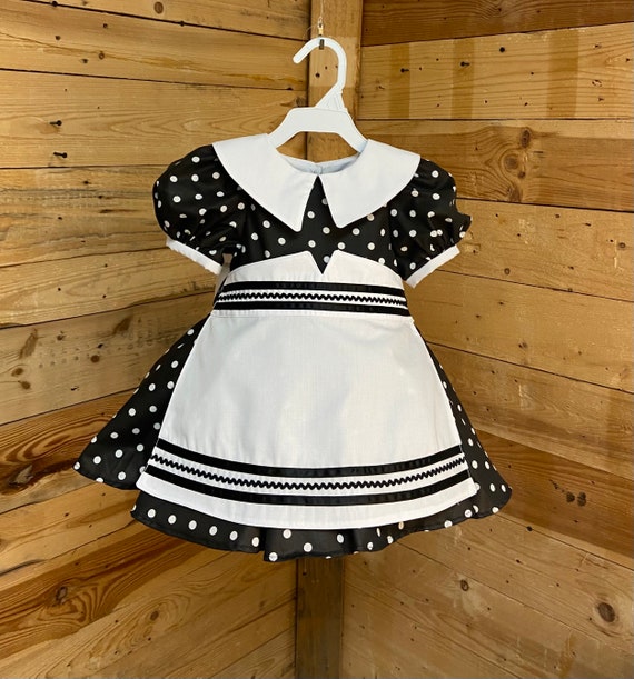 I love lucy baby costume, I love lucy baby baby dress. Black polka white dots baby dress. Baby dress.