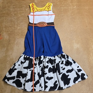 Jessie Baby Costume: Toy Story Inspired Jumpsuit Bild 11