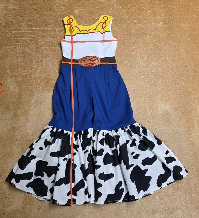 Jessie Baby Costume: Toy Story Inspired Jumpsuit Bild 11