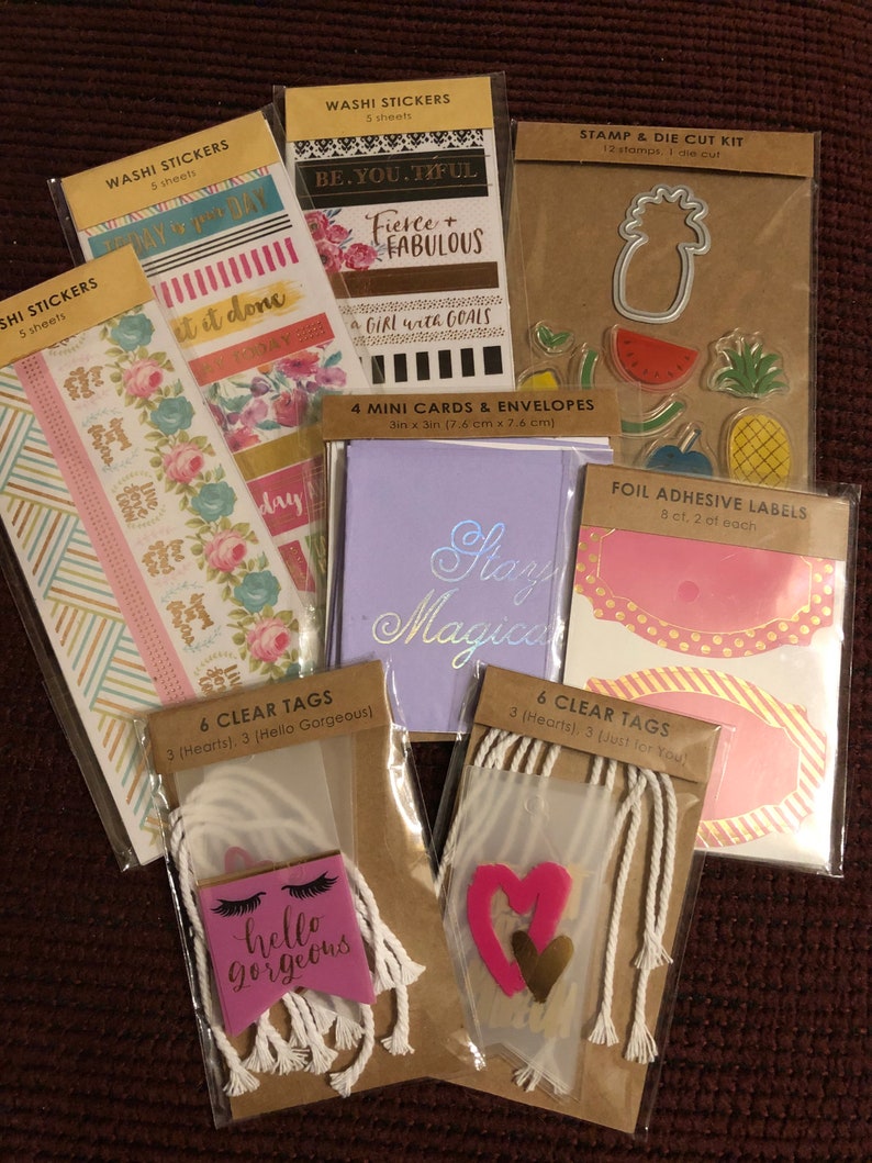 8 Piece Scrapbooking EmbellishmentsPaper CraftsStamp and Die Cut KitWashi StickersFoul Adhesive LabelsClear TagsMini Cards /& Envelopes