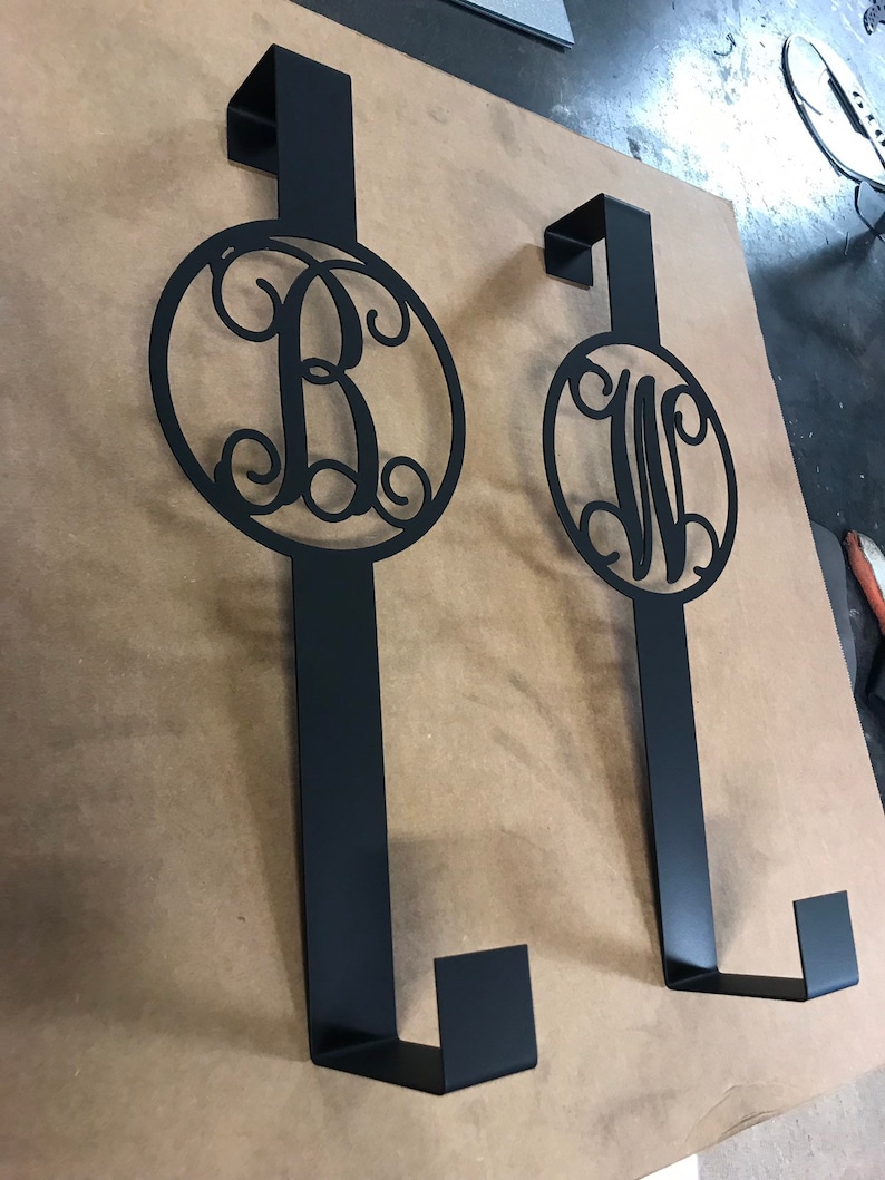 Wreaths Door Hanger. Monogram Personalize Metal - Etsy
