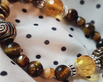 Pulsera de ojo de tigre; con cuentas