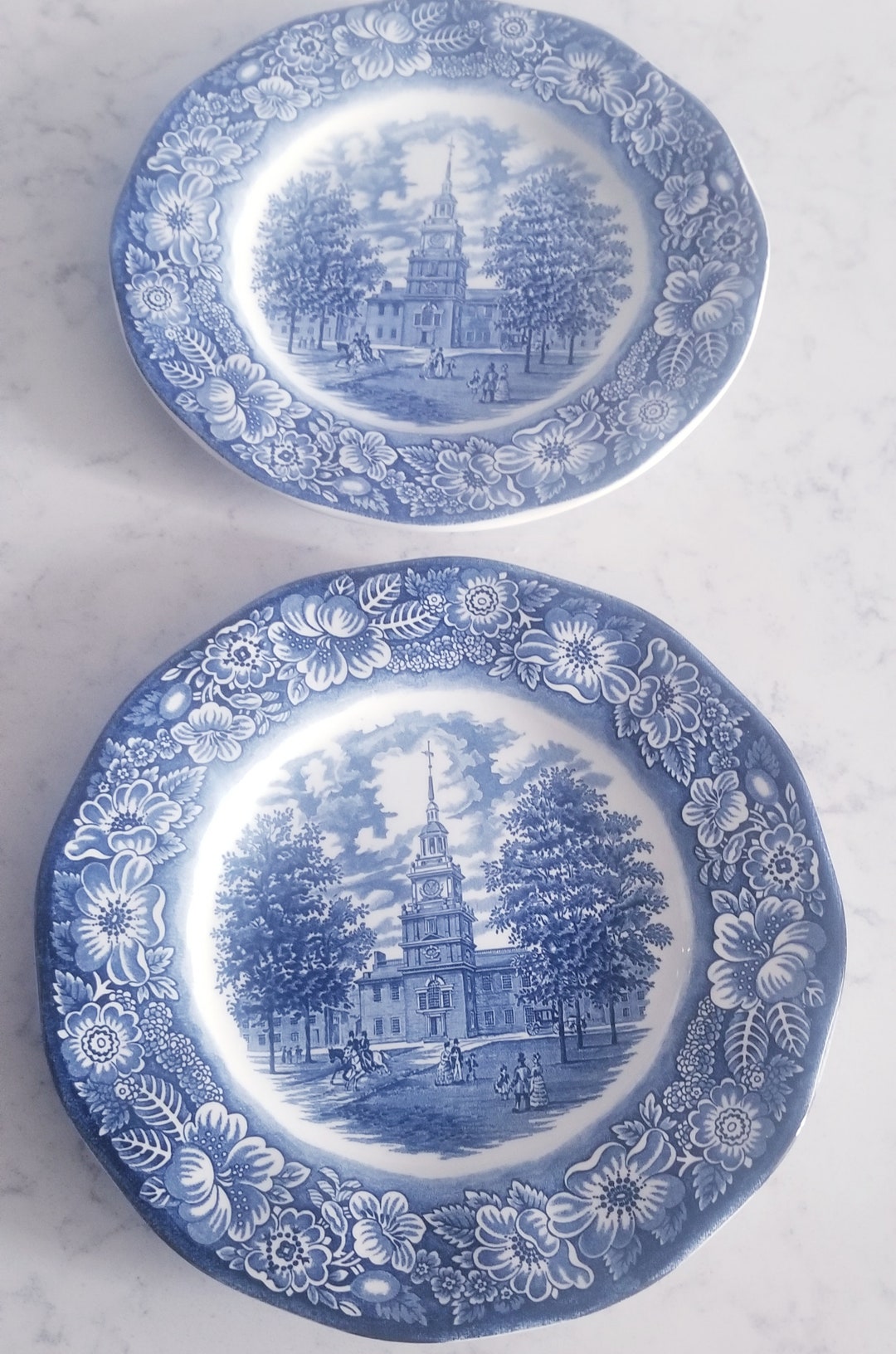 2 Antique Liberty Blue Historic Colonial Scenes Dinner Plates