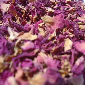 Bomboniera ecologica, petali di fiori, petali di rosa e kit bustina dalla sterlina