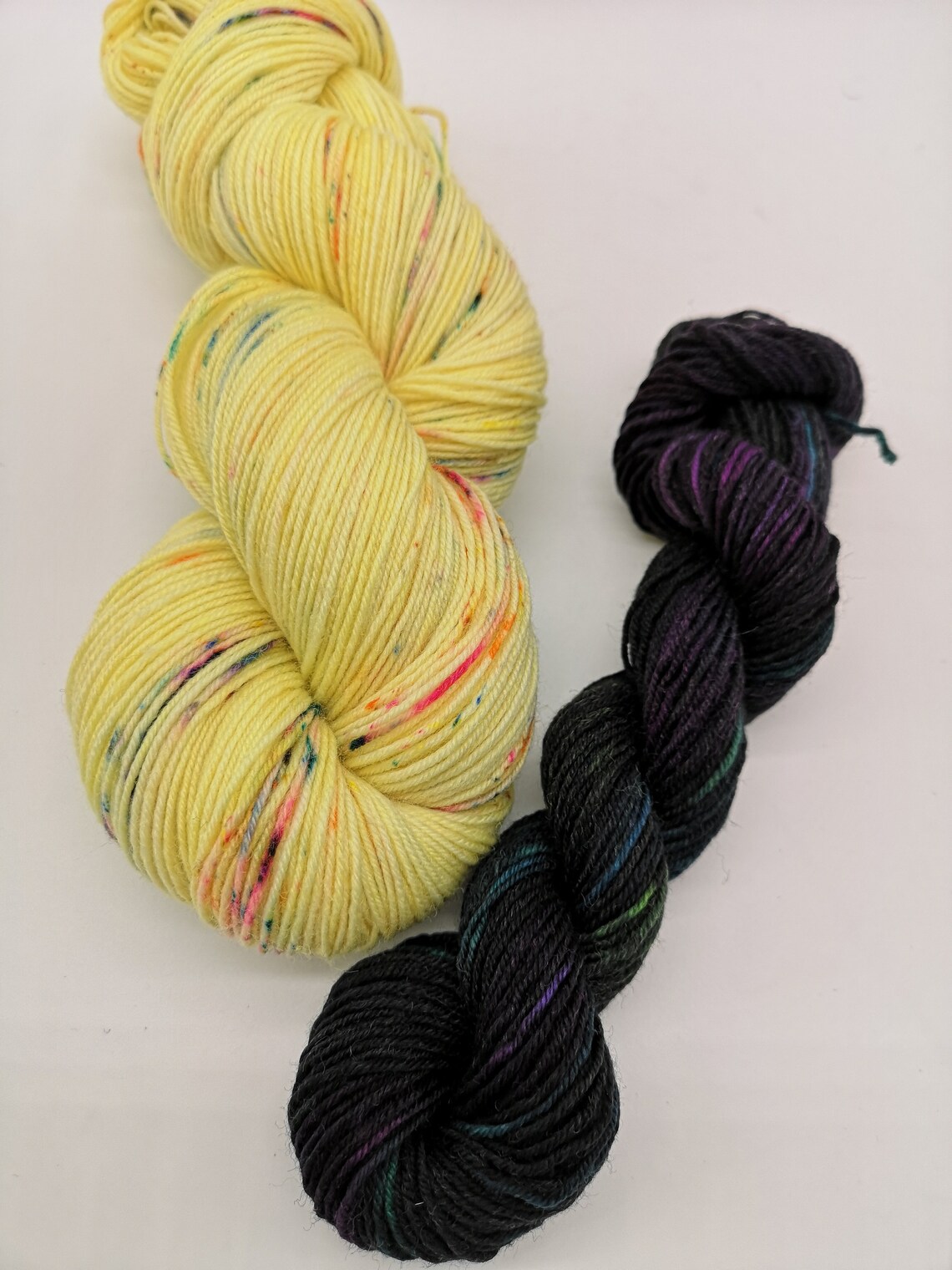 Sock Set. Hand Dyed NZ Sock Knitting Yarn. Colour Between ...