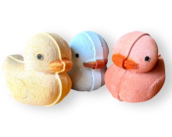 Duck Bath Bomb for kids, Scented with Organic Essential oils, Natural Colorant, Birthday Gift Idea, Party Favors for Kids Birthday