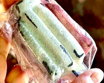 Rocket Popsicle Bath Bomb: Organic Tangerine & Frankincense Scent